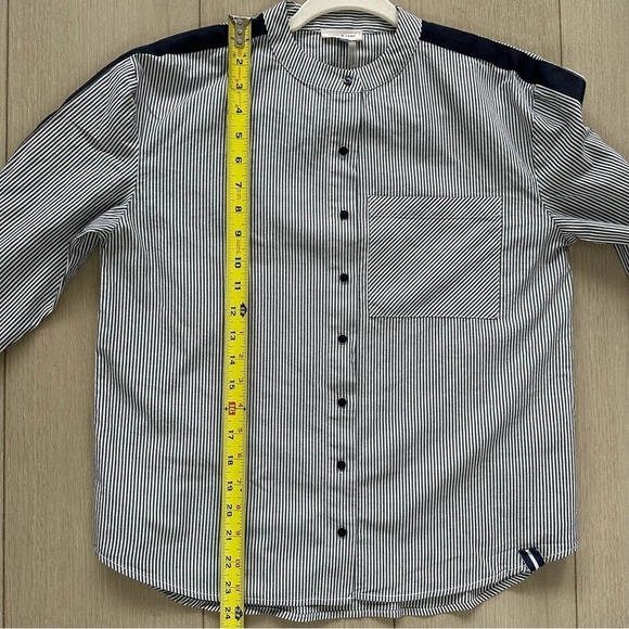 Like New COURT & ROWE Pinstripe Button Front Shirt Navy Blue & White Size XS - Picture 11 of 11